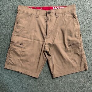 Wrangler Olive Cargo Shorts for Men
